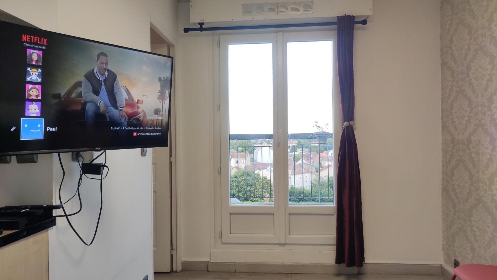 Appartement entier avec beau balcon - 5 minutes à pied de Melun Gare Exterior foto